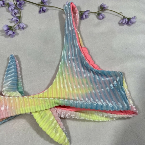 NEW Dippin Daisys Tie Front Top in Candy Tie‎ Dye [SZ Medium ] - Picture 9 of 11